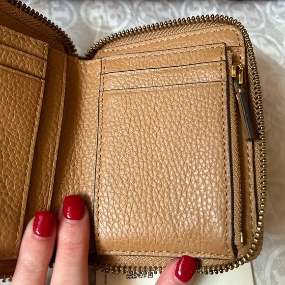Tory Burch Britten Medium Wallet Tiramisu Gold Tan Brown